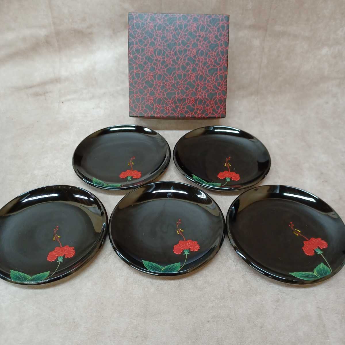 琉球漆器 銘々皿5枚セット 紅房 ベンボウ ハイビスカス 3D 赤花銘々皿 