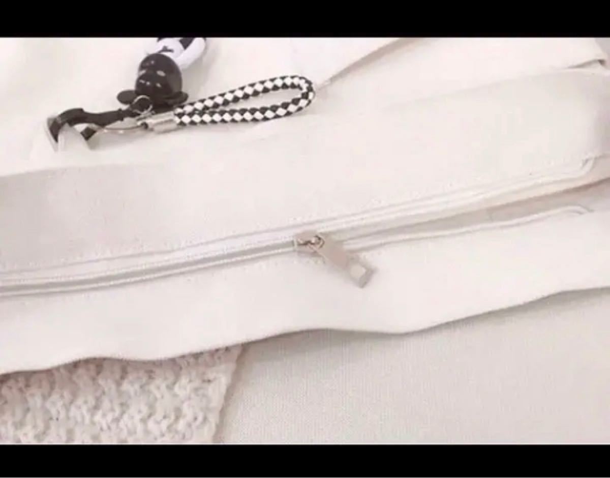 ショルダーバッグ　韓国　トートバッグ　白　 ホワイト  レディースバッグ　斜めがけ　ボディーバッグ　iPad メンズバッグ　