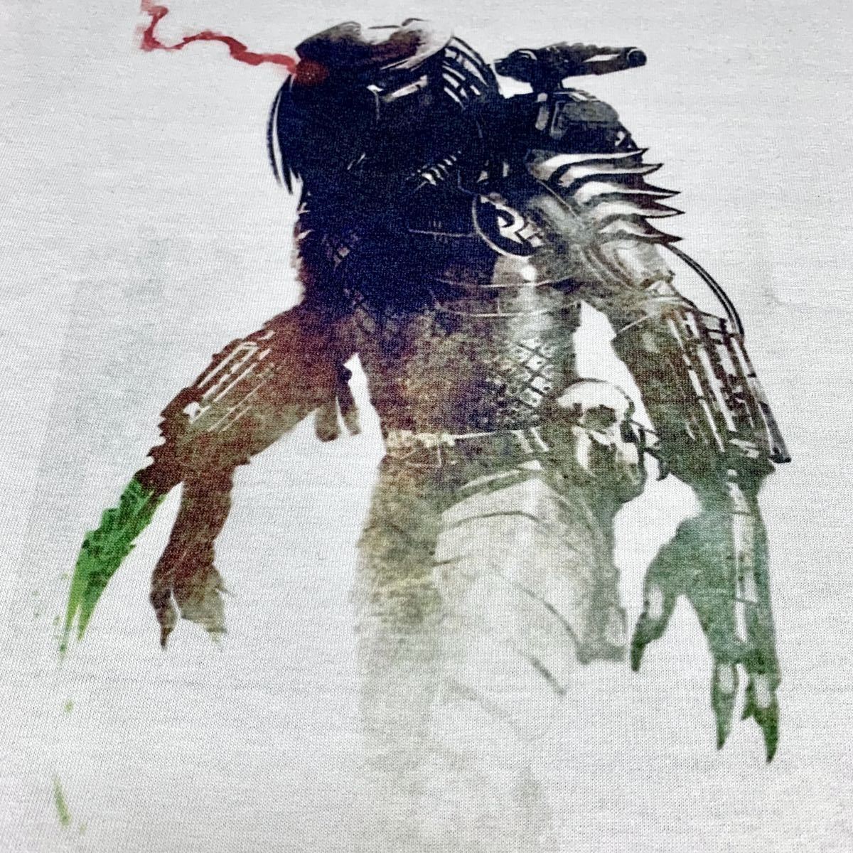 新品 プレデター SFクリーチャー 地球外生命体 シュワルツェネッガー映画 エイリアン AVP Tシャツ Sサイズ 小さい タイト スリム フィット_画像7