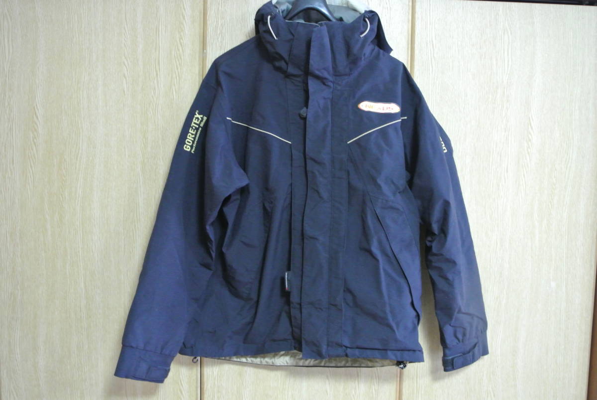 ♪♪美品 シマノ ネクサス ゴアテックス製 フィッシングスーツ RA-118K