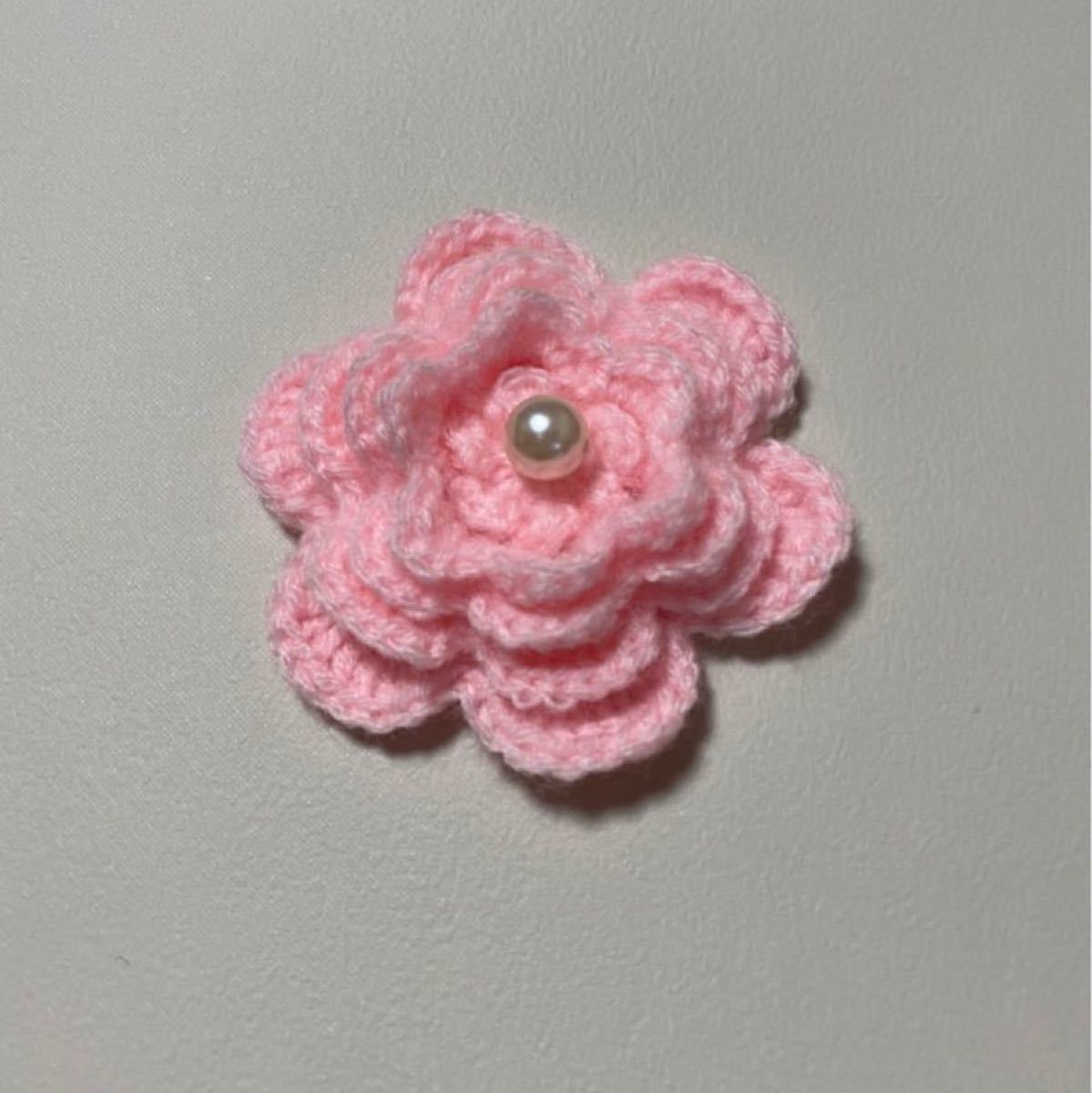 ハンドメイド ブローチ かぎ編み お花 パール