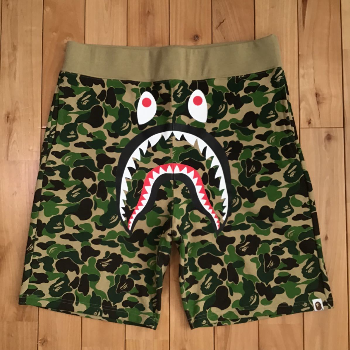 Yahoo!オークション - ☆新品☆ 2XL ABC camo シャーク ハーフパンツ