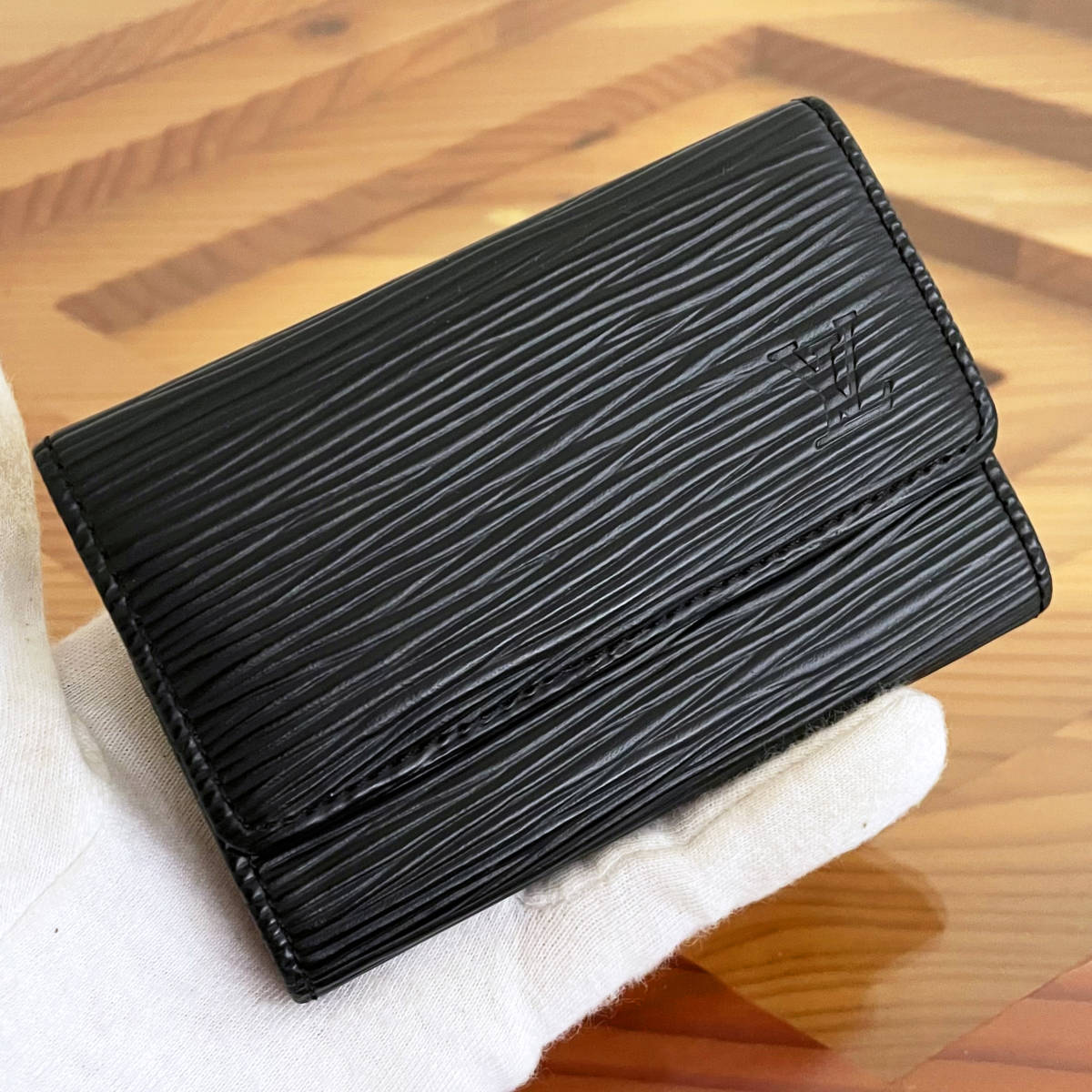 ルイヴィトン エピ 6連 キーケース