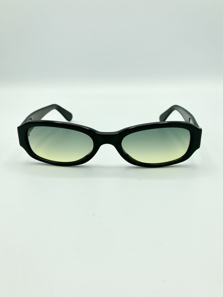 大特価 グラデーションサングラス 美品 PRADA - サングラス/メガネ