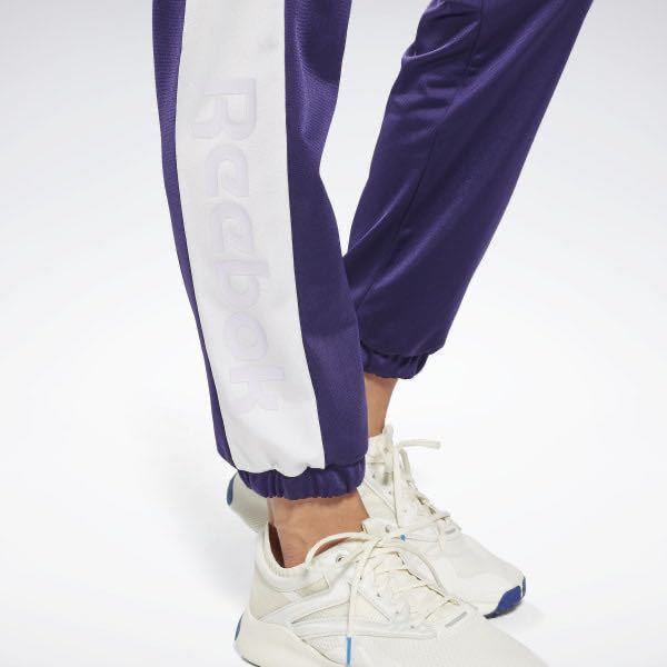 新品 定価8789円 Mサイズ リーボック Reebok レディース 新品 定価8789円 Mサイズ リーボック Reebok レディース