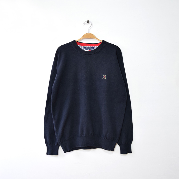 【送料無料】90S トミーヒルフィガー コットンニット クルーネック セーター メンズM ブラック系 TOMMY HILFIGER アメカジ 古着 CH0923_画像1