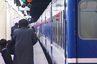上野駅にて