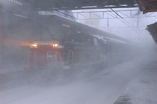 終著青森駅にて