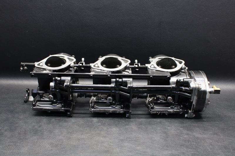 14000円 カワサキ 1100STX 2000年モデル 純正 キヤブレタアツシ 14000円 カワサキ 1100STX 2000年モデル 純正 キヤブレタアツシ