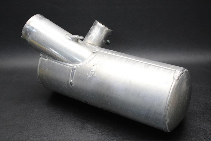 7000円 シードゥ RXT-X 260 2010年モデル 純正 MUFFLER (部品 7000円 シードゥ RXT-X 260 2010年モデル 純正 MUFFLER (部品