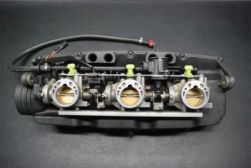 21000円 ヤマハ GP1300R 2004年モデル 純正 スロットルボデー 21000円 ヤマハ GP1300R 2004年モデル 純正 スロットルボデー
