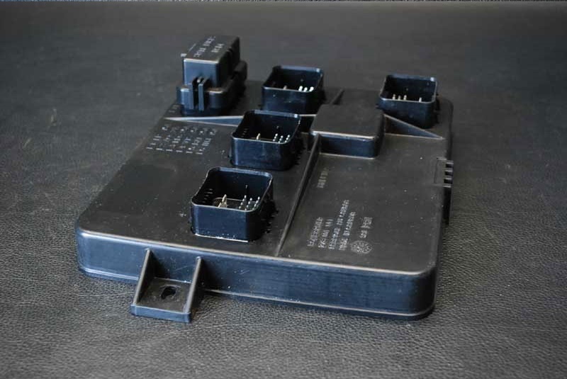 10200円 シードゥ GTX DI 2001年モデル 純正 ELECTRONIC MODULE 10200円 シードゥ GTX DI 2001年モデル 純正 ELECTRONIC MODULE
