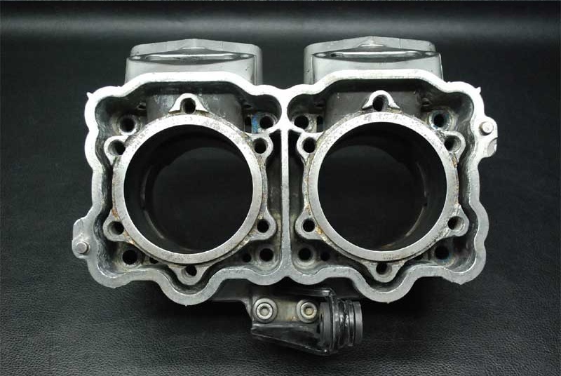 シードゥ GTX DI 2001年モデル 純正 CYLINDER WITH SLEEVE (部品 シードゥ GTX DI 2001年モデル 純正 CYLINDER WITH SLEEVE (部品