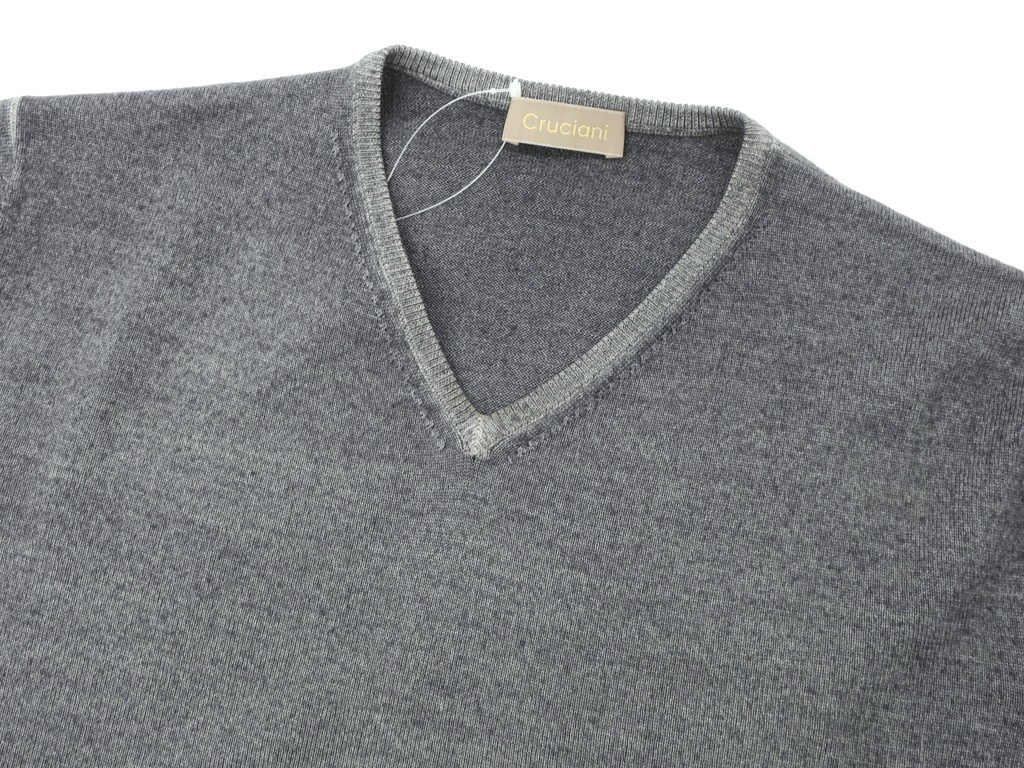 クルチアーニ Cruciani 製品染め ウール Vネックニット 46 グレー