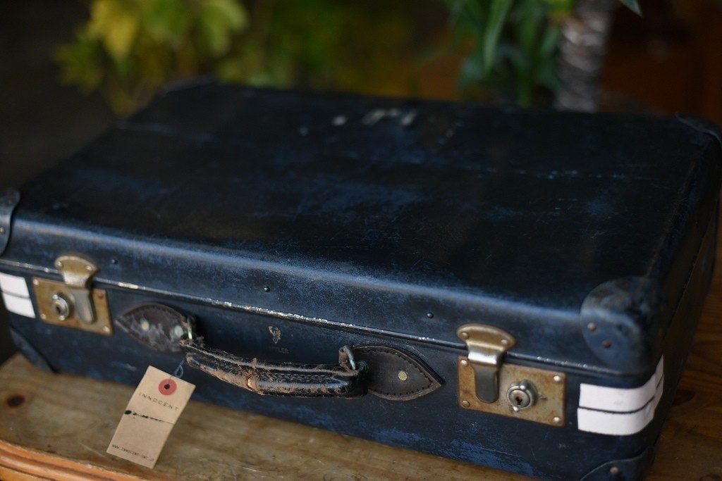 品質のいい アンティーク スーツケース革 ヴィンテージ 旅行カバン