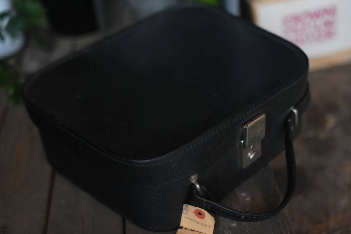 1718　UK ヴィンテージ トランクケース　革鞄 英国製　イギリス製　 MADE IN ENGLAND　アンティーク　ビンテージ　英国　インダストリアル