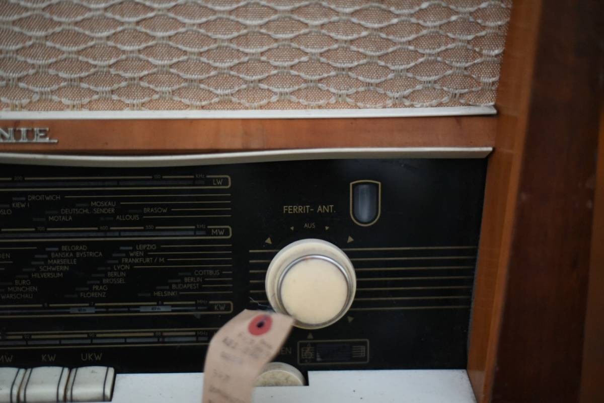 002209 ヴィンテージ　RFT DOMINANTE ラジオ　ドイツ製 ビンテージ　アンティーク　昭和　レトロ　アンプ　レコード_画像5