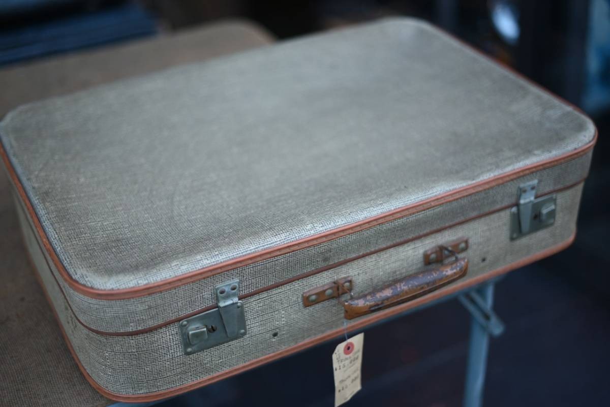 101045 ヴィンテージ　トランクケース　革鞄　カバン　アンティーク　ビンテージ　イギリス　ロンドン　英国　旅行　スーツケース