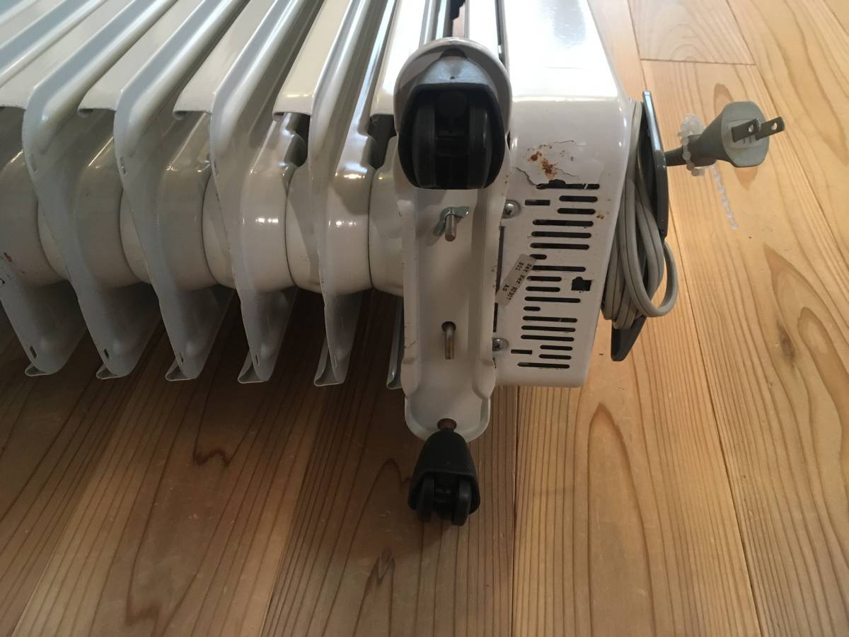 デロンギヒーターDeLonghi RADIA made in Italy デロンギ デロンギヒーターDeLonghi RADIA made in Italy デロンギ