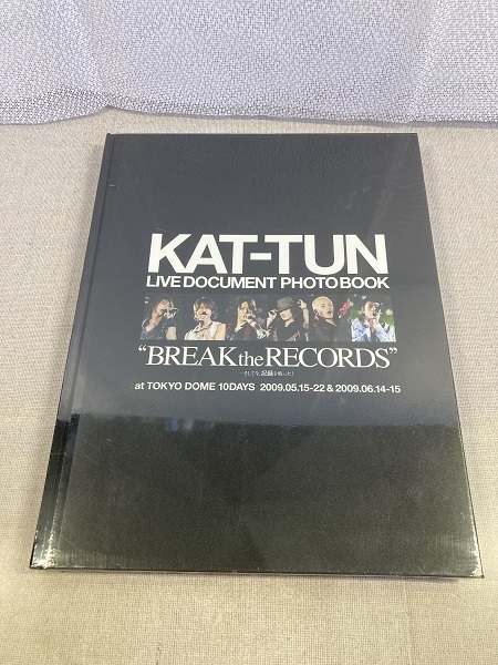 ○ 送料無料 未開封 KAT-TUN 6人 BREAK the RECORDS 東京ドーム LIVE 写真集 亀梨 和也 赤西 仁 中丸 雄一 田口 淳之介 上田 竜也 田中 聖