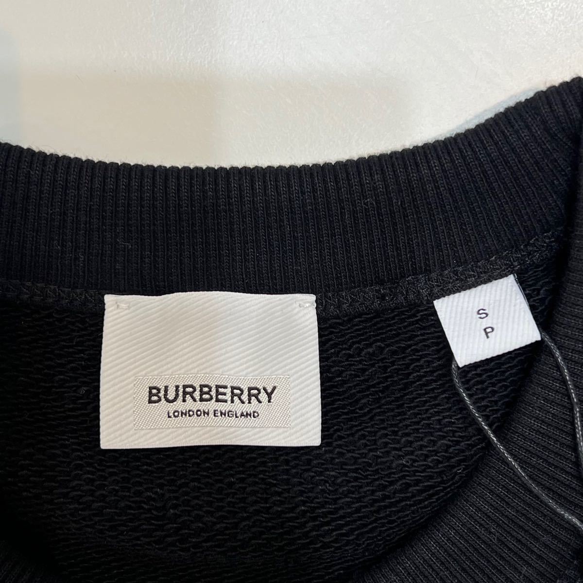  BURBERRY（バーバリー）ロゴグラフィック アップリケ コットンスウェットシャツ