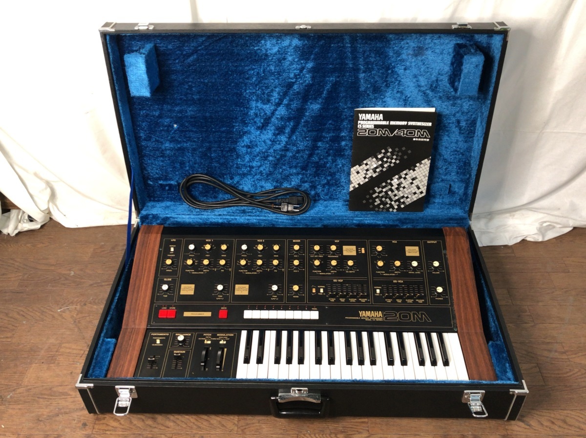 C123C007P○YAMAHA ヤマハ CS-20M シンセサイザー ハードケース付属