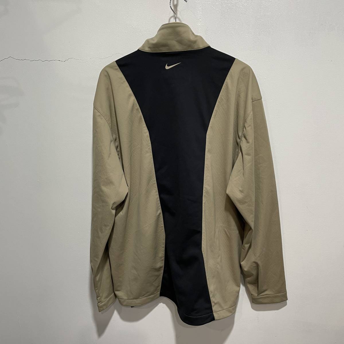 ☆☆送料無料☆NIKE GOLF☆ハーフジッププルオーバー☆ストレッチウインドブレーカー☆ピステ☆ベージュ☆L☆L9☆c_画像7