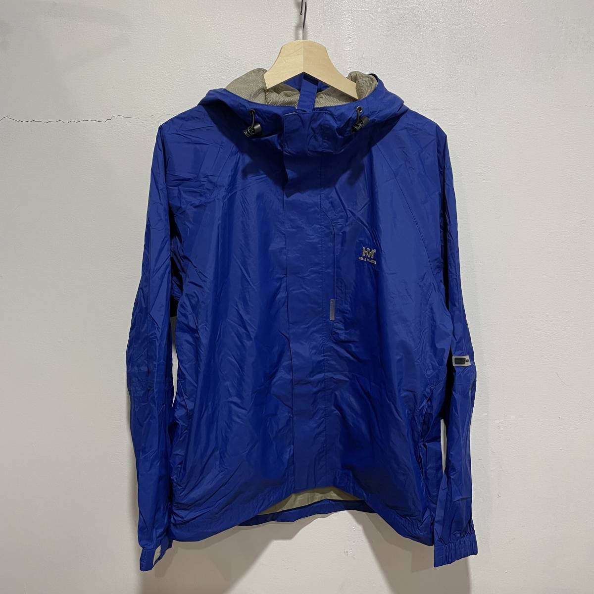 ☆送料無料☆HELLY HANSEN☆マウンテンパーカー☆S☆ナイロン☆ブルー系☆ショート丈☆F20c