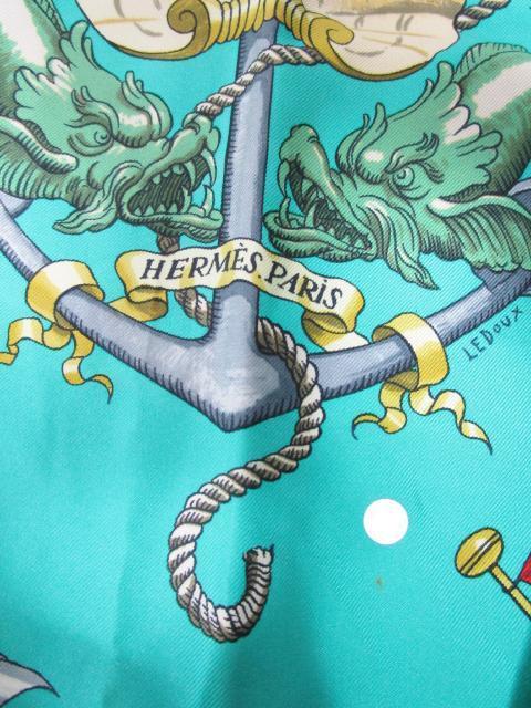 HERMES エルメス スカーフ グリーン 緑 PAVOIS 彩旗 船旗柄 国旗