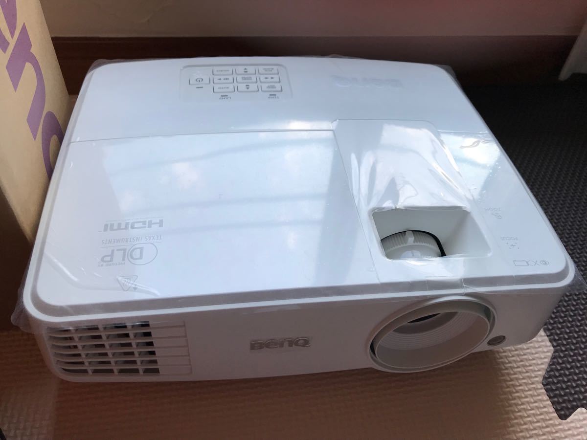 BenQ DLPプロジェクター スタンダードモデル (3200lm/HDMI搭載/WXGA) MW526