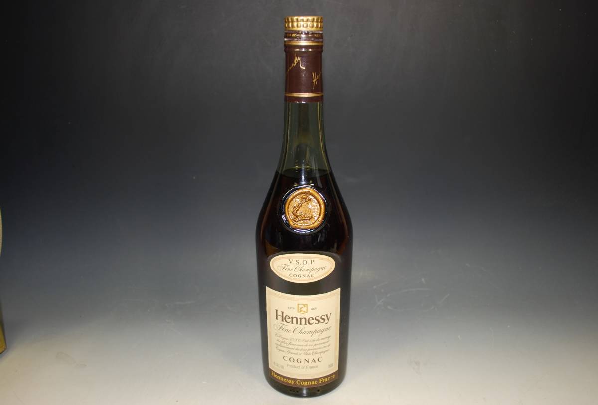 ◇古酒 未開栓 COGNAC Hennessy V.S.O.P. 長期保管品 箱付 ７５０ml 
