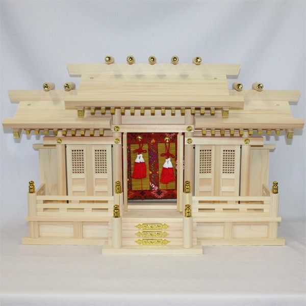 国産東濃檜製神棚 屋根違い三社神棚 開運(かいうん) 日本製神棚 白木 無塗装 桧 ひのき 国産東濃檜製神棚 屋根違い三社神棚 飛鳥(あすか) 日本製神棚 白木 無塗装 桧 ひのき