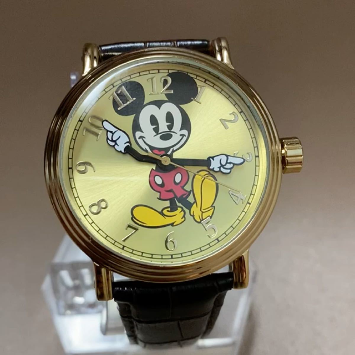 新品 43mm 日本製クオーツ ミッキーマウス Disney ゴールドxレザー　ミッキー　 W001848