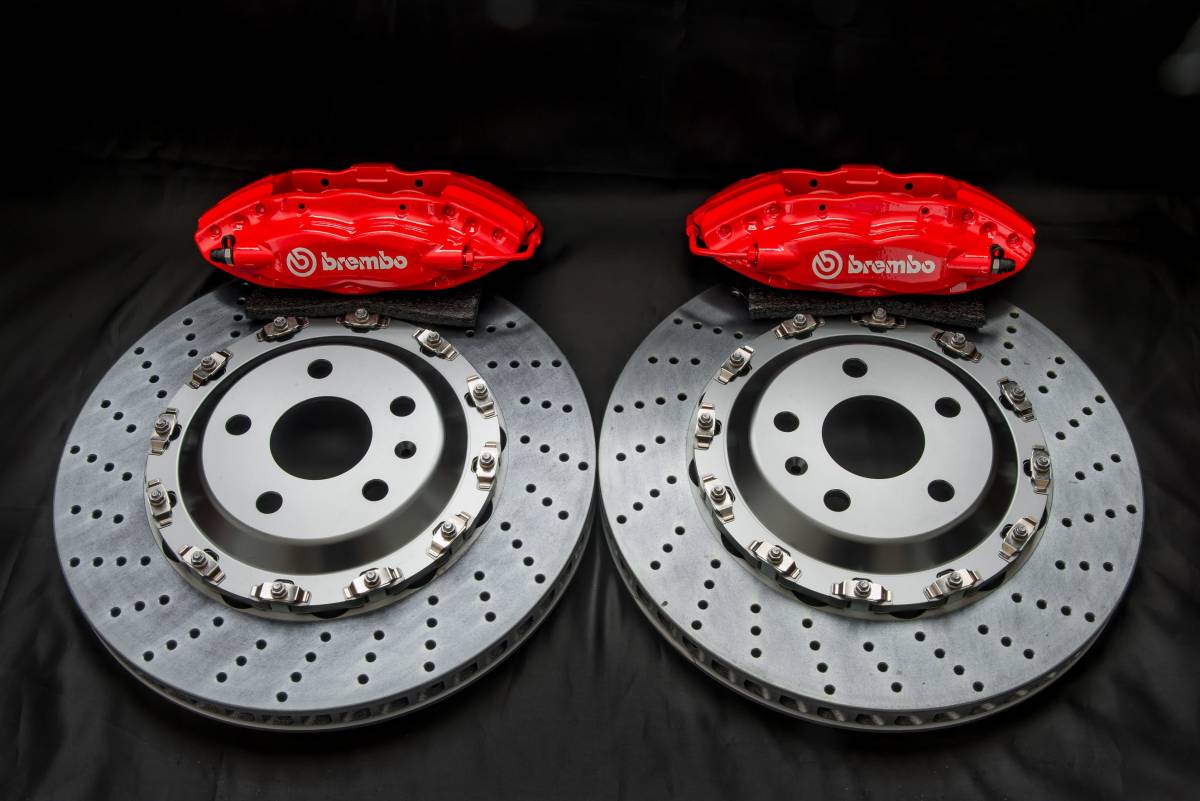  フィアット アバルト500/2007-2016 , 595/2017- フロントBrembo Brake System 4pot/330mm 17インチ～　　_画像3