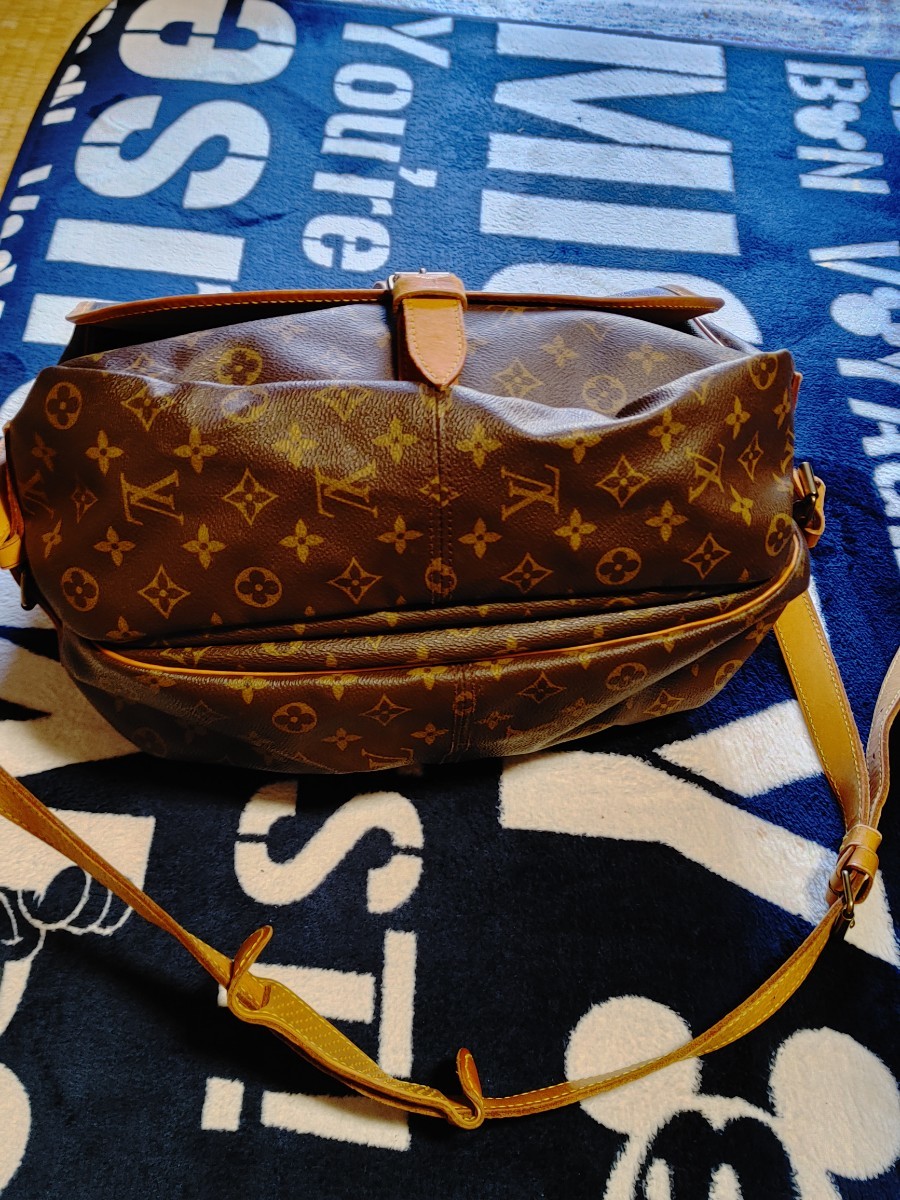 ルイ・ヴィトン Louis Vuitton ソミュール 30 斜め掛け ショルダー