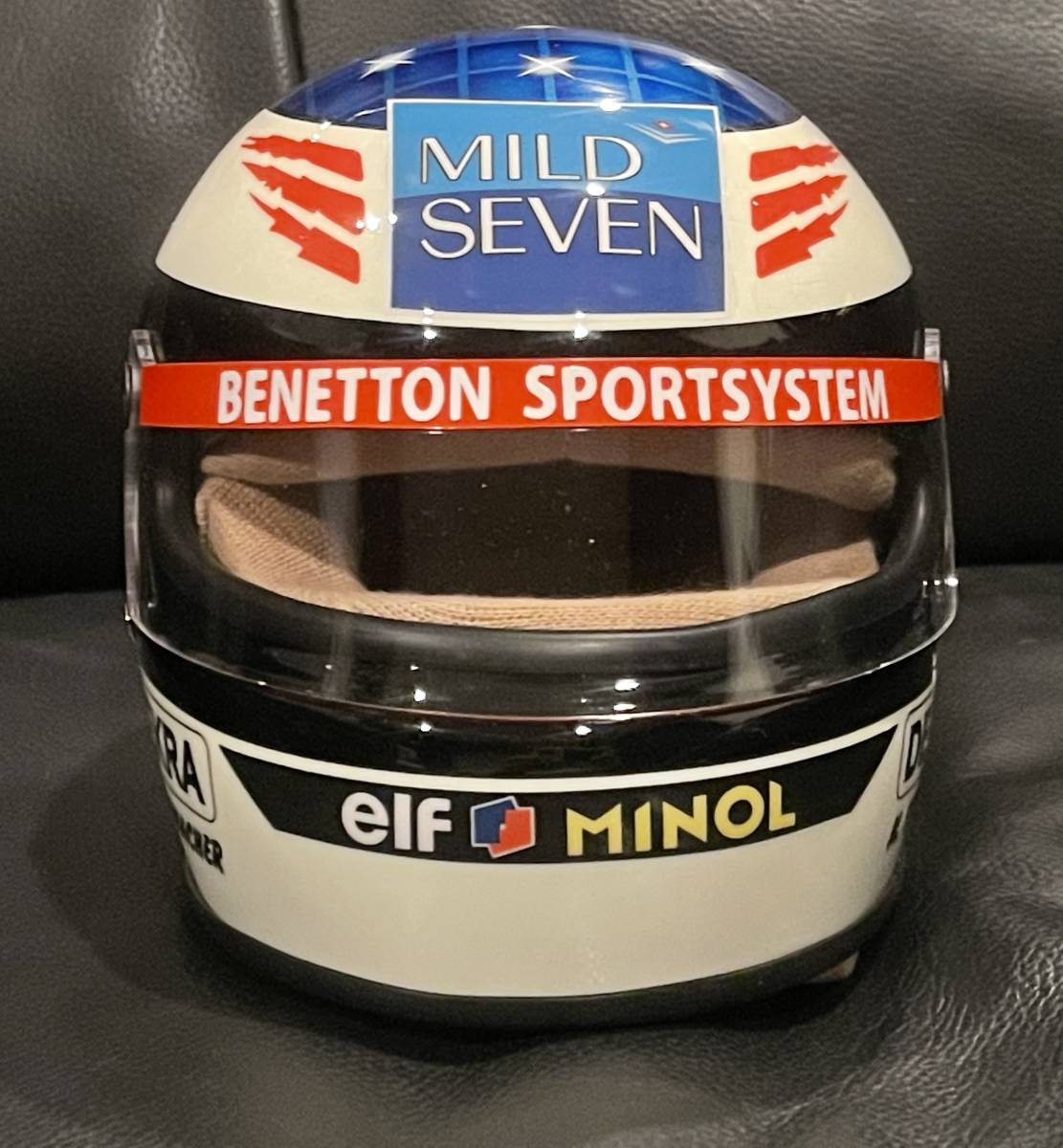 ミハエル シューマッハ 1994 F1 ヘルメット 1/2 スケール ミハエル シューマッハ 1994 F1 ヘルメット 1/2 スケール
