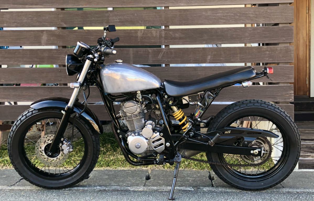 かりません ホンダ FTR223 タンク z2NQL-m25405551719 《パーツ - uv