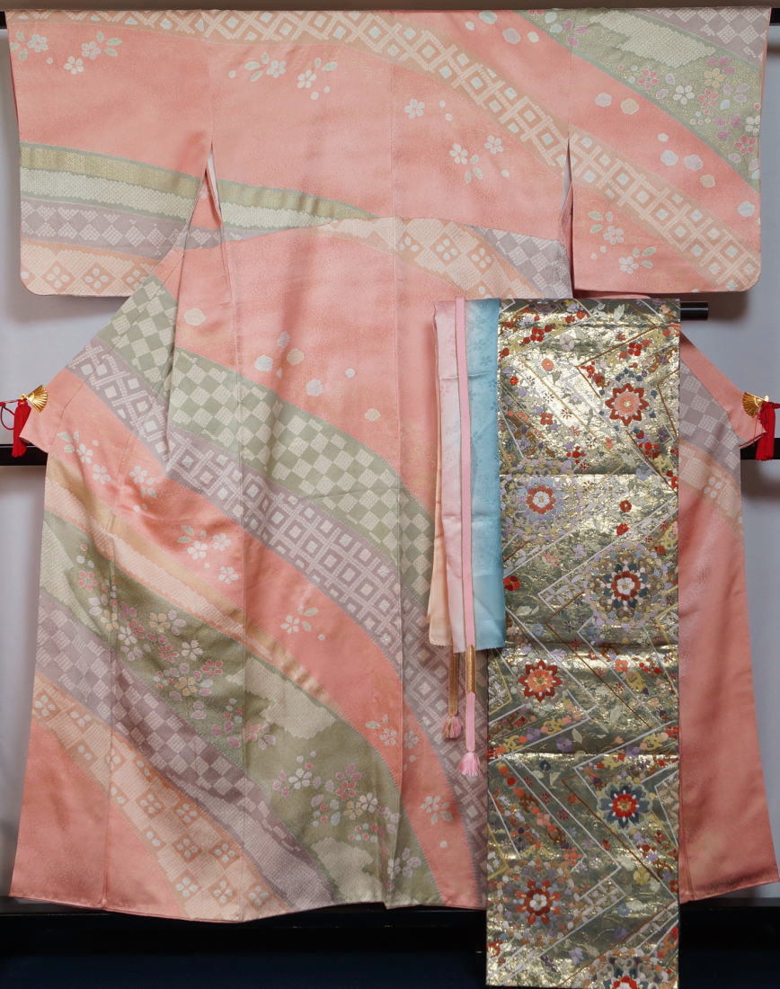 ❰1767❱ フルセット　訪問着　袋帯　帯締め　帯揚げ　正絹　着物 着物 売り切れ必至！