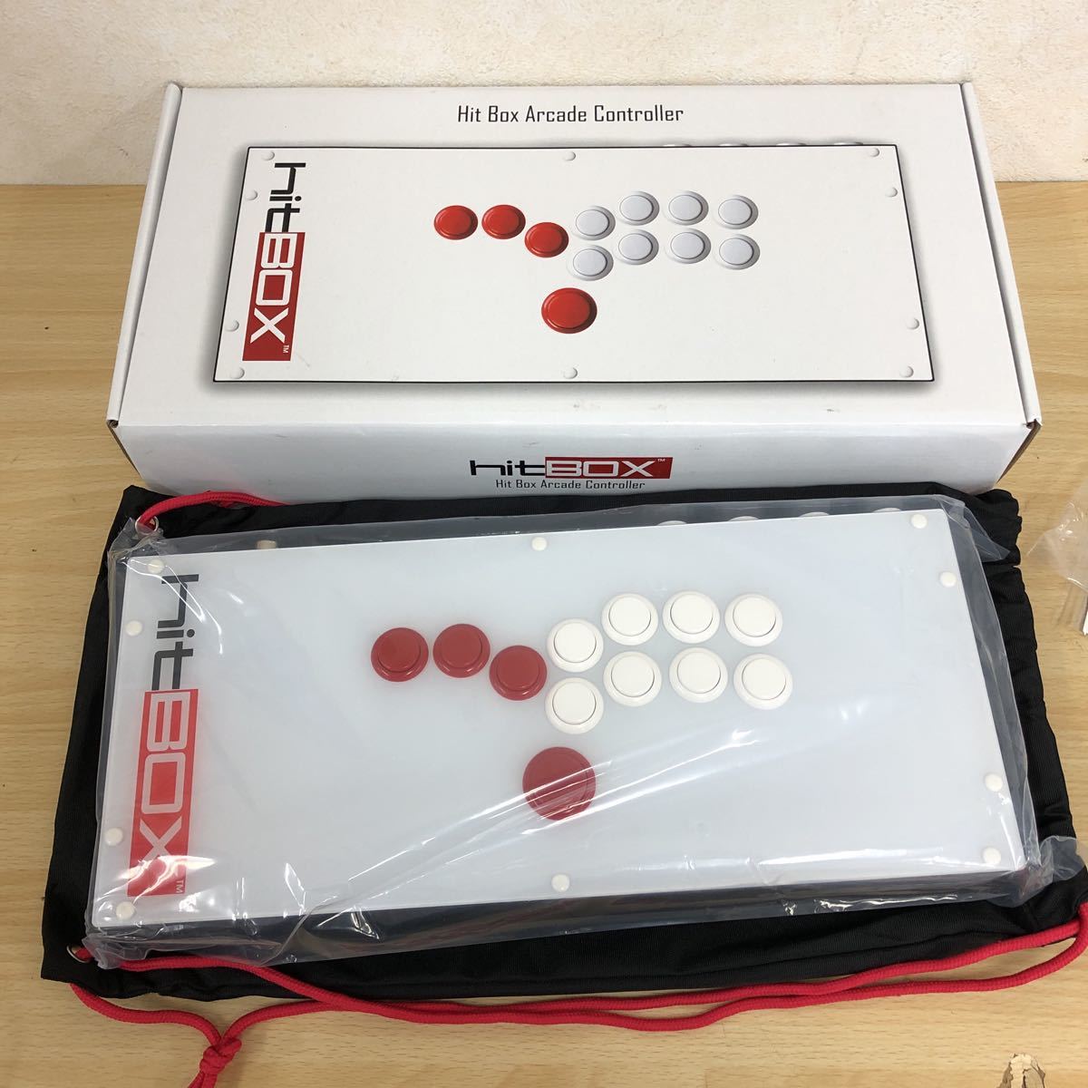 新品 hitBOX PS4/Switch/PC対応 レバーレスゲームコントローラー 箱