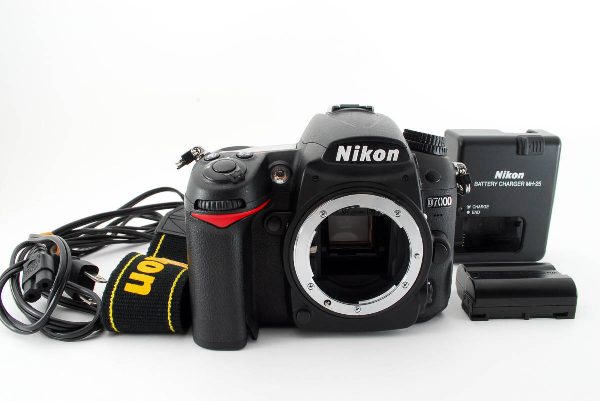 美品 ニコン Nikon D7000 16.2 MP デジタル 一眼レフ カメラ ボディ シャッター回数1848 923453_画像1