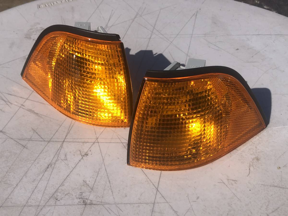 US BMW E36 M3 corner lamp / side marker reflector front USDM Stan sBMW original US specification 