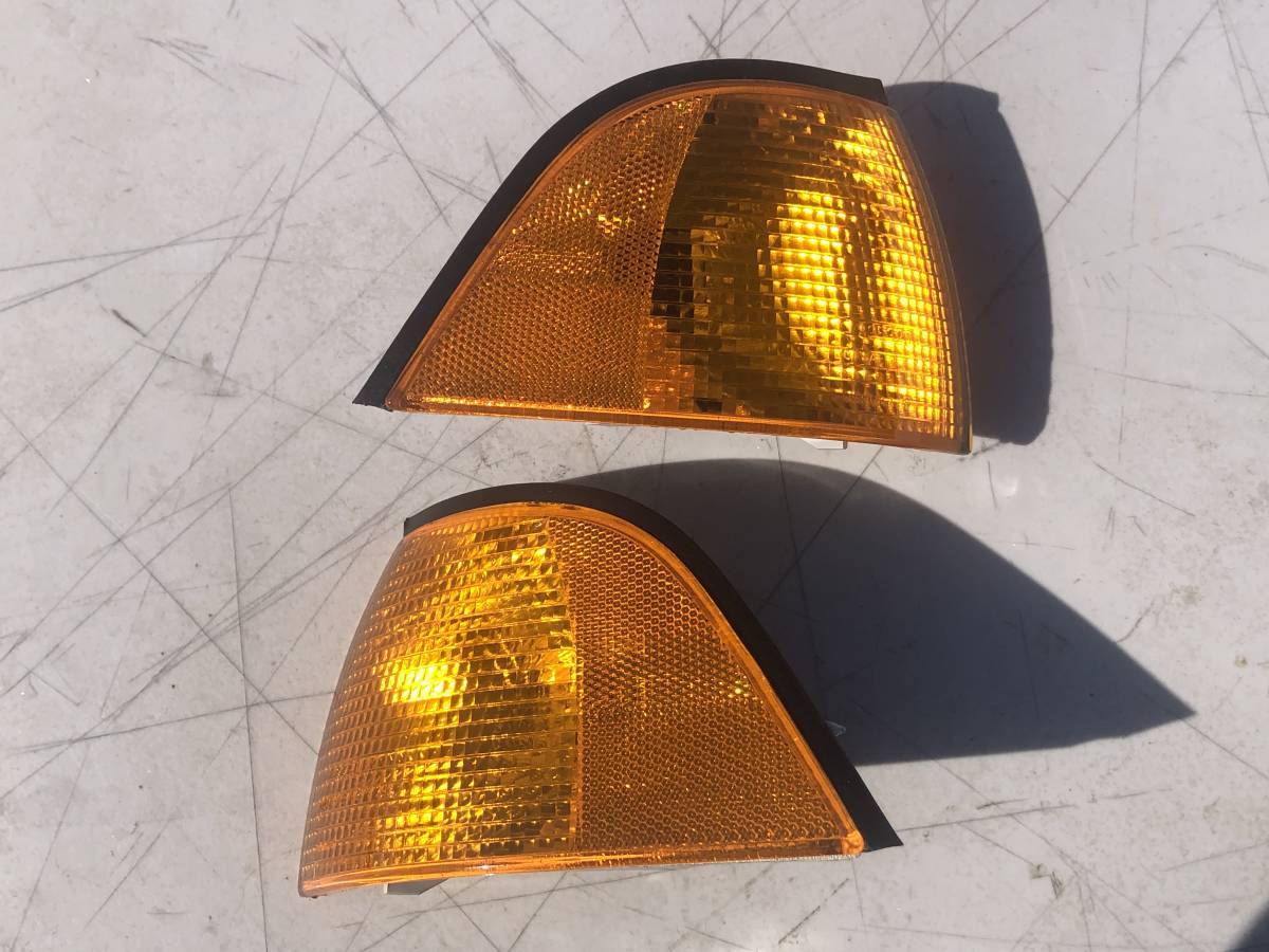 US BMW E36 M3 corner lamp / side marker reflector front USDM Stan sBMW original US specification 