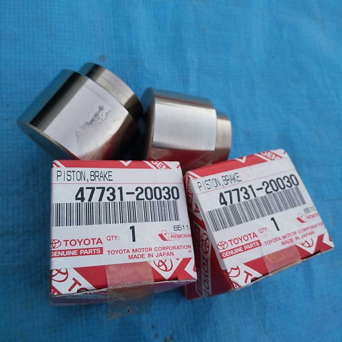 トヨタ純正旧車ブレーキキャリパーピストン未使用新品です。2T-G/2T-GR