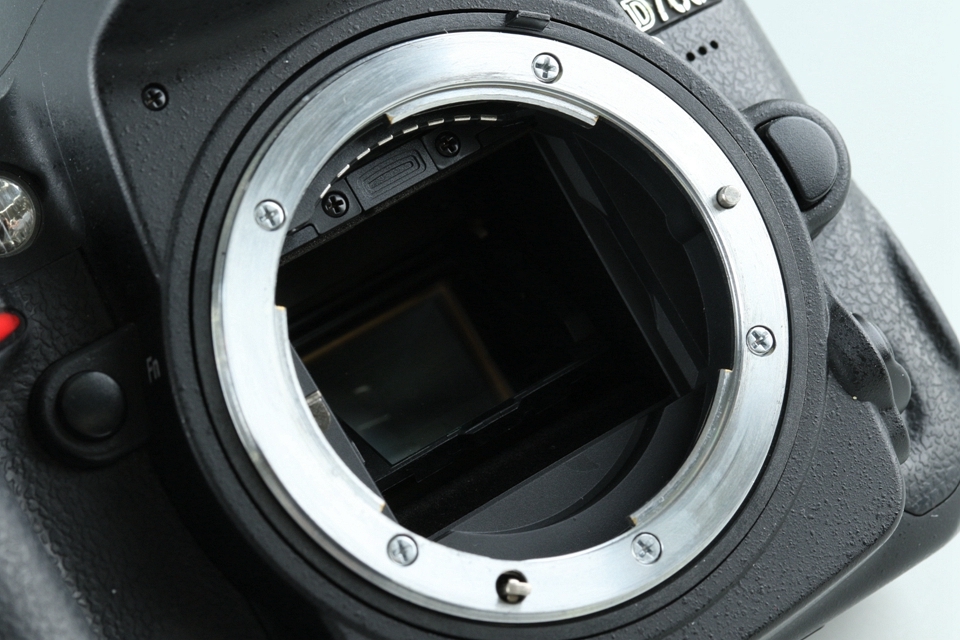 SALE本物保証 ヤフオク! - Nikon D7000 Digital SLR Camera #39422E3 得価SALE