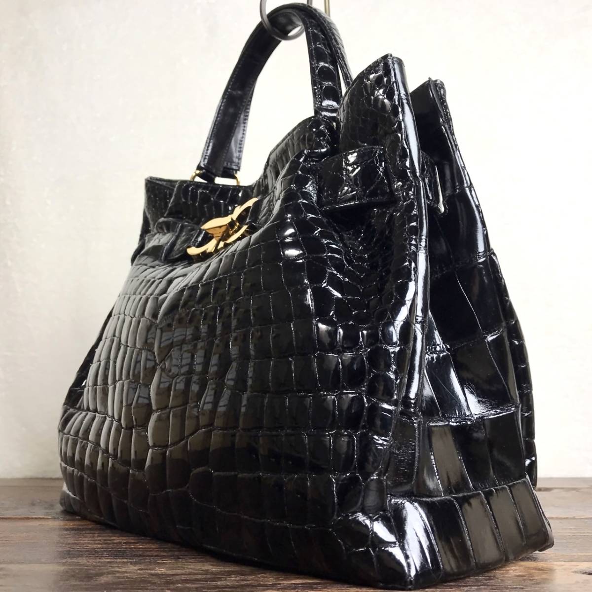 超人気 超美品♪サンポー 本クロコダイル ハンドバッグ ブラック