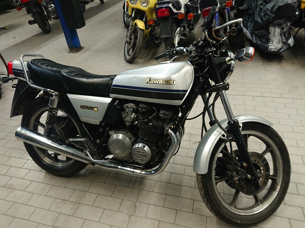 Yahoo!オークション - 茨城発 Kawasaki Z400J Silber オリジナル Yahoo!オークション - 茨城発 Kawasaki Z400J Silber オリジナル