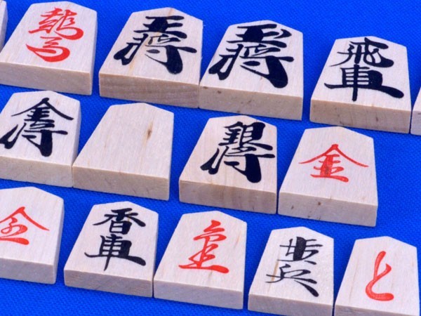  shogi set new katsura tree 5 number . shogi record set ( wooden shogi piece birch material excellent pushed .) * non-woven attaching * simple wooden shogi piece .. easy . thickness. . shogi record set 