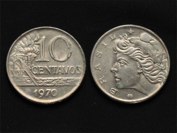 【ブラジル】 10センタボス 1970年　1年限定発行　白銅貨　Centavos_画像1