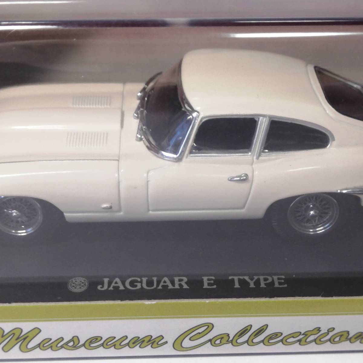 京商　kyosho　1/43　JAGUAR　ジャガー　E-TYPE　クーペ　ミニカー_画像3