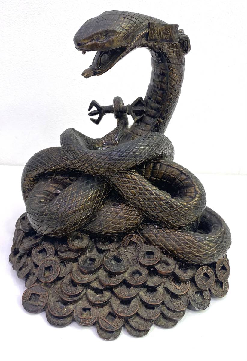 32％割引【当店限定販売】 Baccarat バカラ 干支 蛇 ヘビ へび 置物